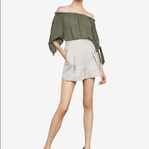❌BCBG ❌🔥MAXAZIRA🔥 NWT TWO PAIRS Pleated Shorts